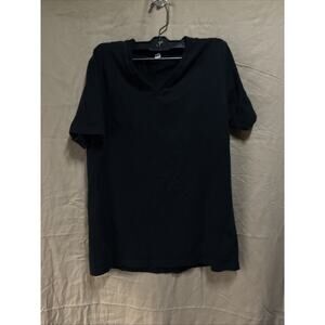 Uniqlo Pair Of Men’s Black And White T-shirt Size L